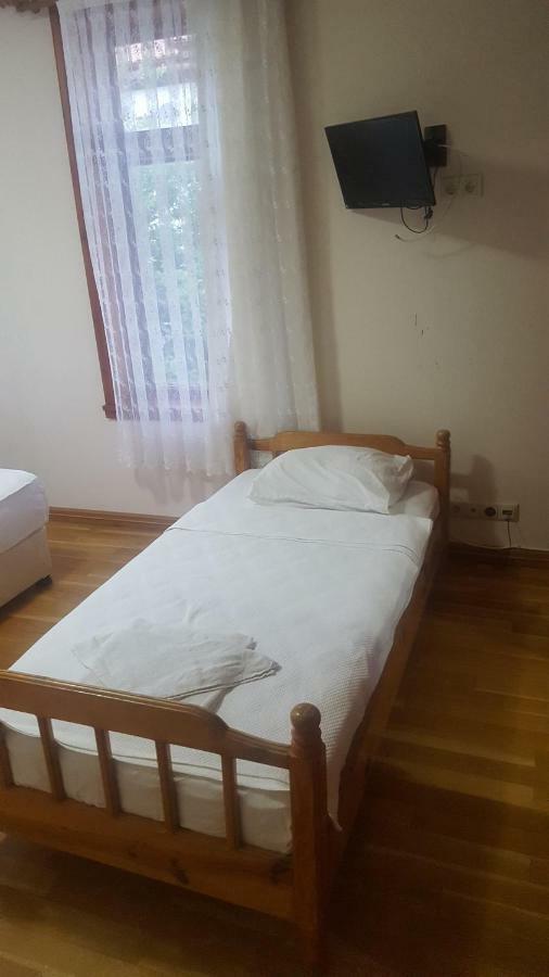 Incilikonak Ula Cameră foto